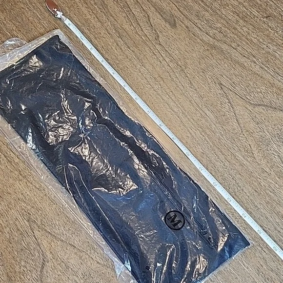 Running Belt with Pockets - Picture 5 of 5